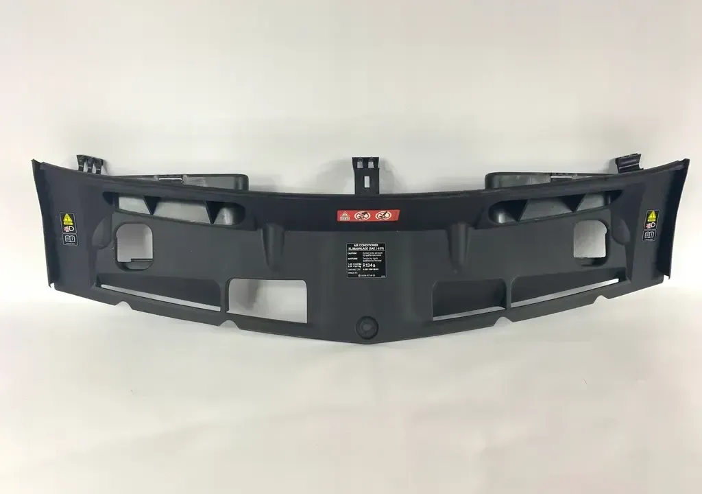 RADIATOR BRACKET 9890606